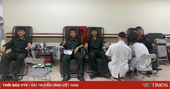 Cảnh sát cơ động Thái Nguyên hiến máu khẩn cấp, cứu bệnh nhân qua cơn nguy kịch