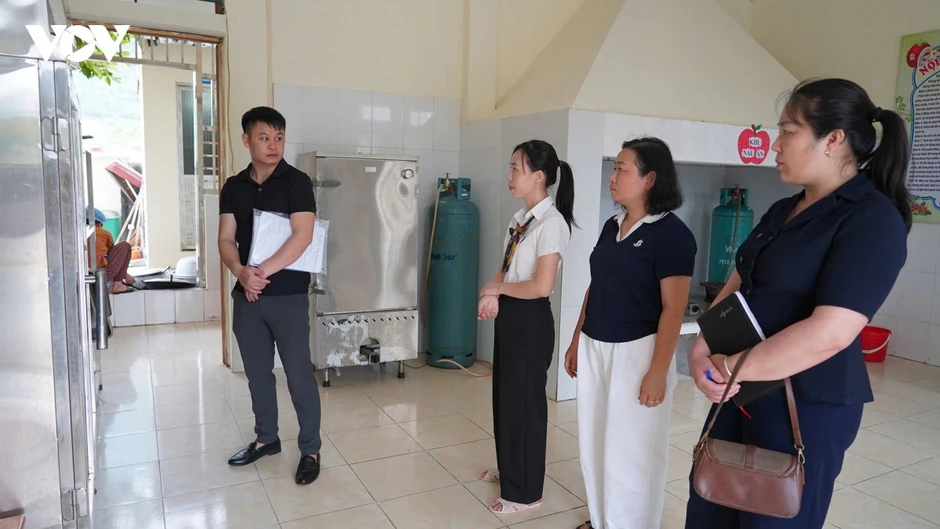 Cao Bằng tăng cường đảm bảo an toàn vệ sinh thực phẩm tại bếp ăn trường học Cao Bằng tăng cường đảm bảo an toàn vệ sinh thực phẩm tại bếp ăn trường học