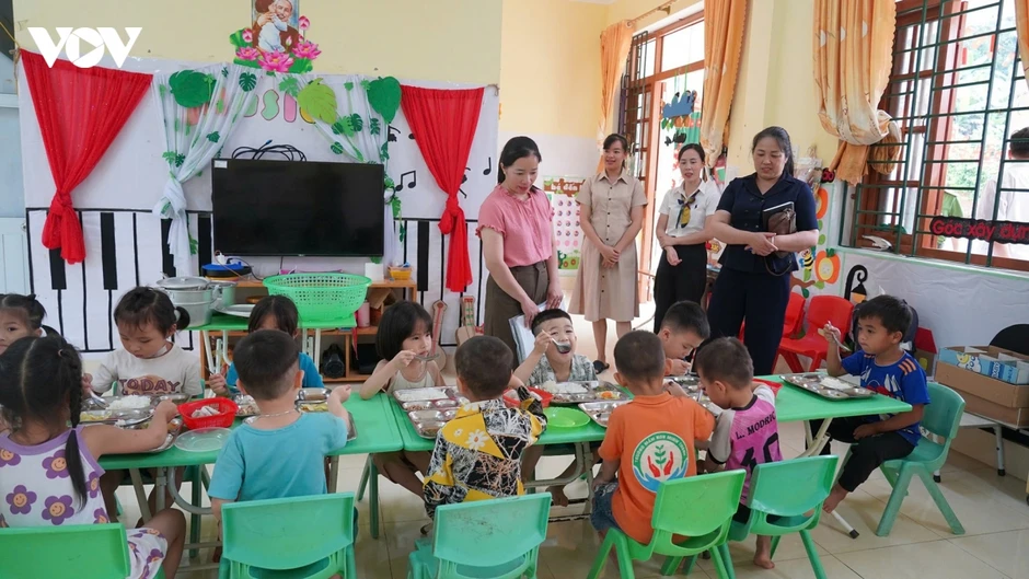Cao Bằng tăng cường đảm bảo an toàn vệ sinh thực phẩm tại bếp ăn trường học Cao Bằng tăng cường đảm bảo an toàn vệ sinh thực phẩm tại bếp ăn trường học