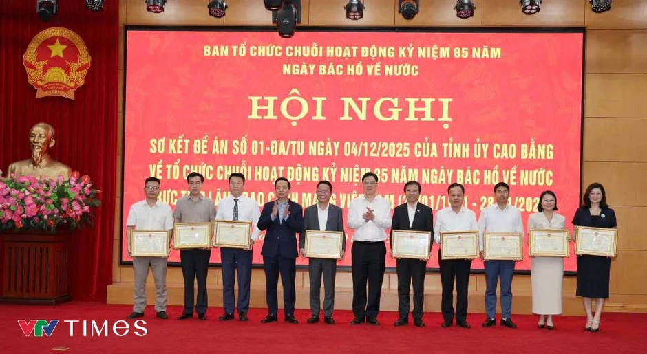 Cao Bằng tổ chức sơ kết chuỗi hoạt động kỷ niệm 85 năm ngày Bác Hồ về nước Cao Bằng tổ chức sơ kết chuỗi hoạt động kỷ niệm 85 năm ngày Bác Hồ về nước