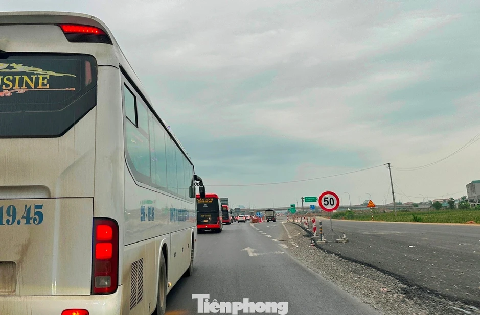 Cao tốc Cao Bồ - Mai Sơn nhiều đoạn hạ tốc độ xuống 50 km/h