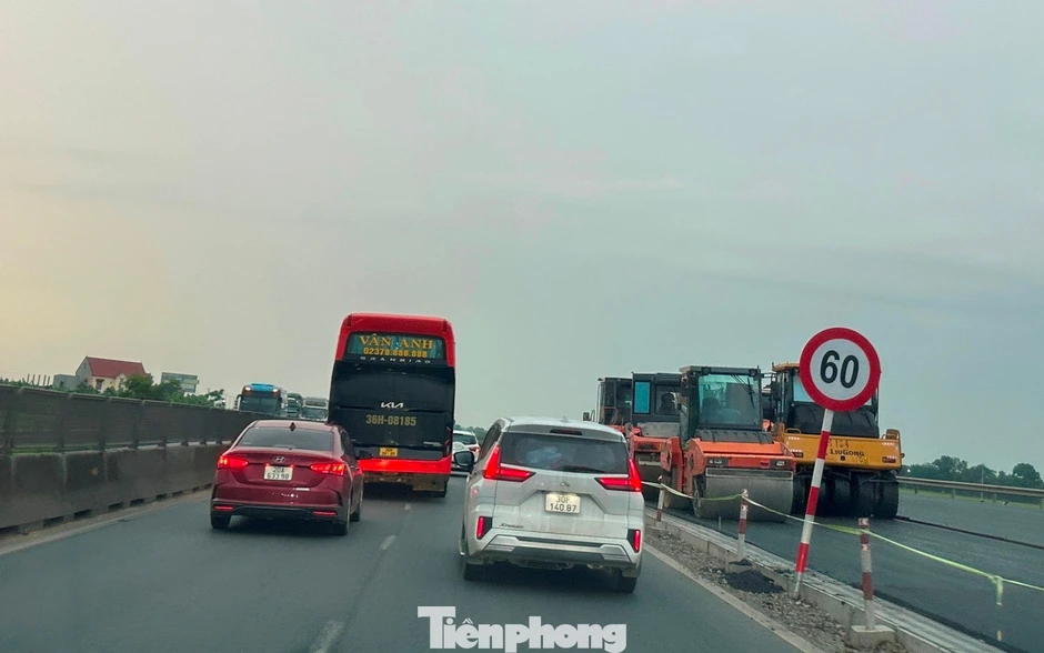 Cao tốc Cao Bồ - Mai Sơn nhiều đoạn hạ tốc độ xuống 50 km/h