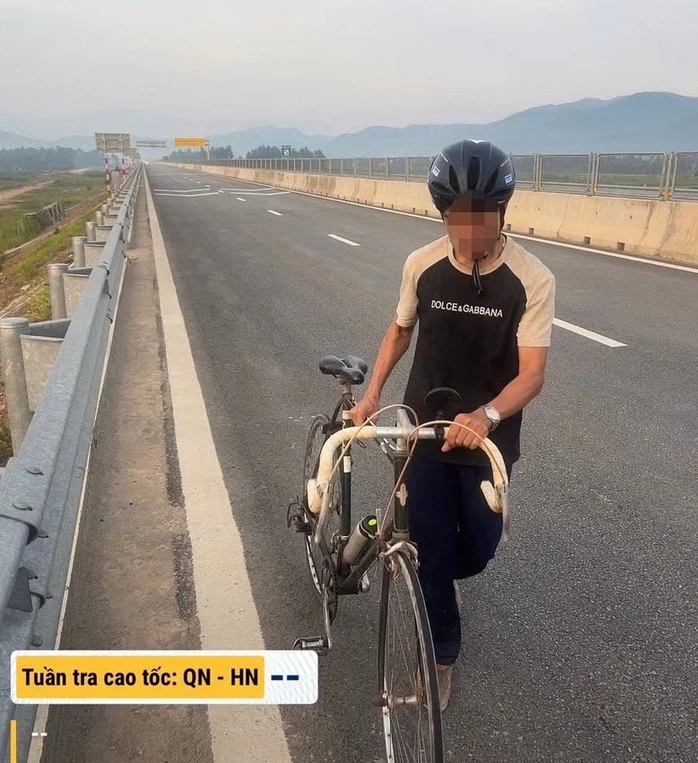 Cao tốc mới thông xe đã xuất hiện hàng loạt vi phạm nguy hiểm Cao tốc mới thông xe đã xuất hiện hàng loạt vi phạm nguy hiểm