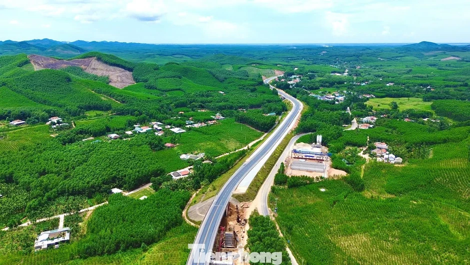 Cao tốc nối Huế - Đà Nẵng tăng vốn