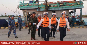 Cấp cứu kịp thời ngư dân gặp tai nạn lao động nghiêm trọng trên biển