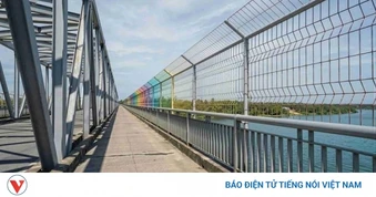 Cấp phép thi công hệ thống điện trang trí và lưới an toàn vào cầu Bến Thủy 1