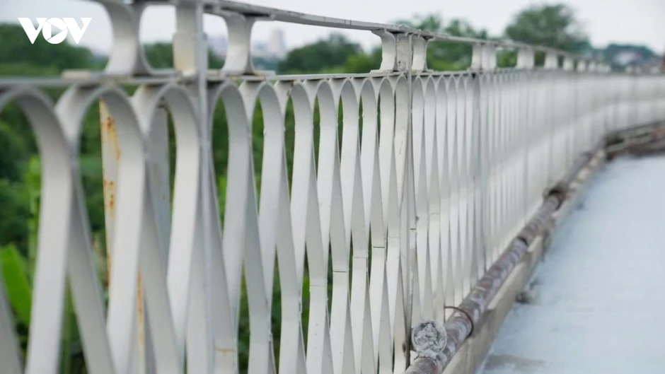 Cầu Long Biên "thay áo mới” sau gần 2 tháng tu sửa, sẵn sàng thông xe ngày 27/5