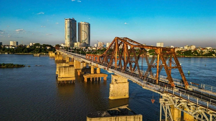 Cầu Long Biên thông xe trở lại sau 2 tháng sửa chữa Cầu Long Biên thông xe trở lại sau 2 tháng sửa chữa