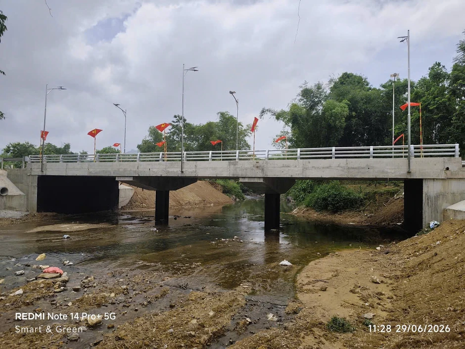 Cầu Thành Vượng - nhịp cầu Hòa Bình trên vùng đất căn cứ Cách mạng Cầu Thành Vượng - nhịp cầu Hòa Bình trên vùng đất căn cứ Cách mạng