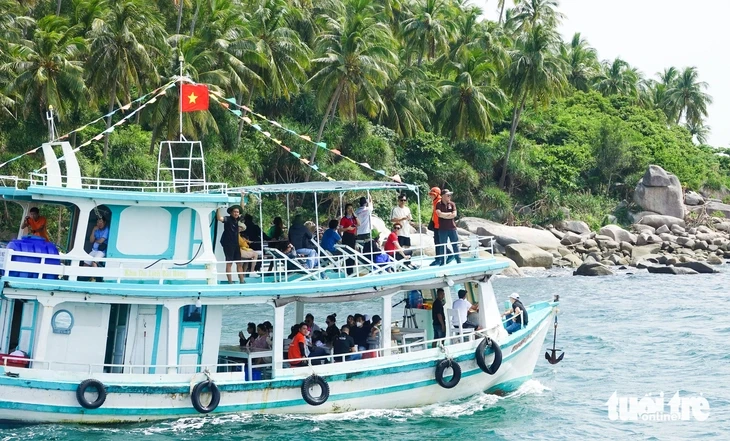 Chấn chỉnh tour tuyến, bè du lịch tự phát ở quần đảo Nam Du, Hòn Sơn Chấn chỉnh tour tuyến, bè du lịch tự phát ở quần đảo Nam Du, Hòn Sơn