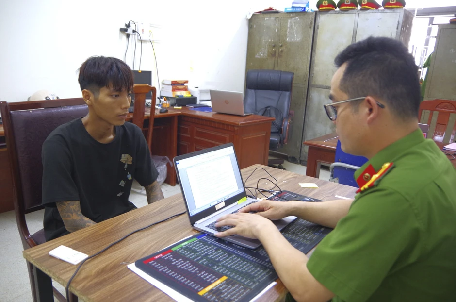 Chân dung người dùng dao uy hiếp, bóp cổ thai phụ để cướp gần 700 triệu đồng ở Thái Nguyên Chân dung người dùng dao uy hiếp, bóp cổ thai phụ để cướp gần 700 triệu đồng ở Thái Nguyên