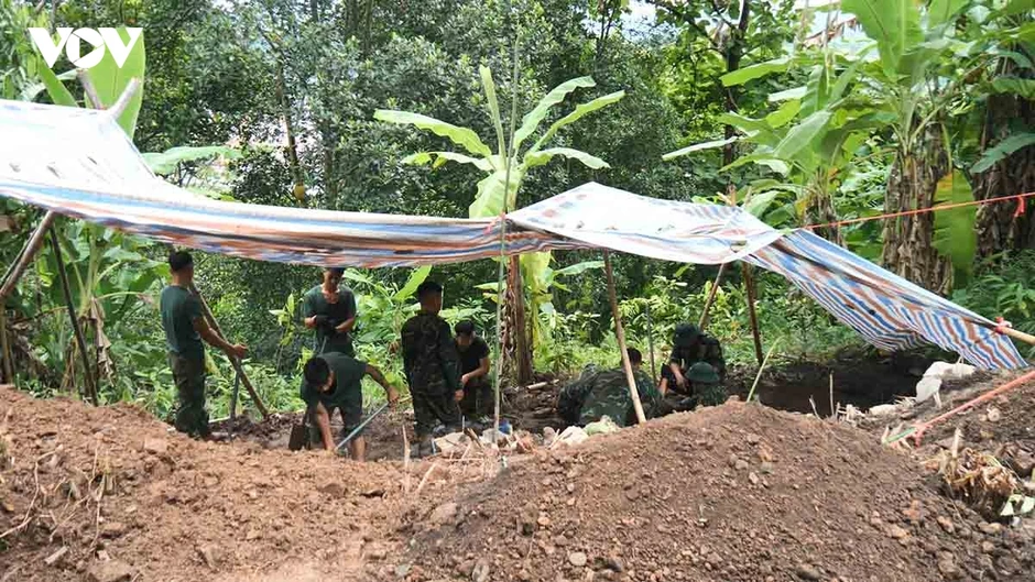 Chạy đua với thời gian tìm kiếm ngôi mộ tập thể khu vực Pháo đài K30 ở Lào Cai Chạy đua với thời gian tìm kiếm ngôi mộ tập thể khu vực Pháo đài K30 ở Lào Cai