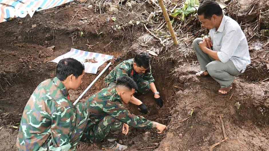Chạy đua với thời gian tìm kiếm ngôi mộ tập thể khu vực Pháo đài K30 ở Lào Cai Chạy đua với thời gian tìm kiếm ngôi mộ tập thể khu vực Pháo đài K30 ở Lào Cai