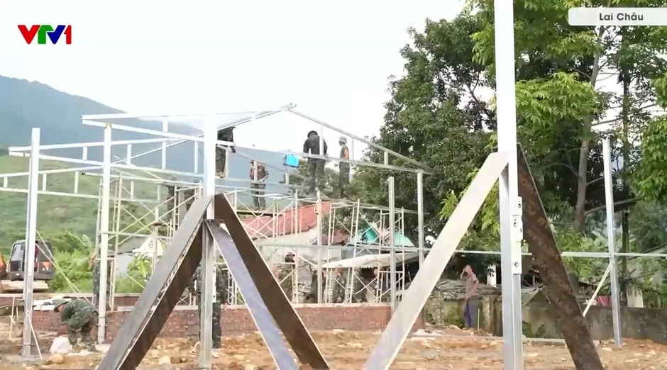Chạy đua xây khu tái định cư cho người dân Mường Than, hoàn thành trước 20/8 Chạy đua xây khu tái định cư cho người dân Mường Than, hoàn thành trước 20/8