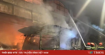 Cháy lớn chợ Biên Hòa, hàng chục ki-ốt bị thiêu rụi