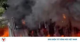 Cháy lớn ở Hải Phòng, thiêu rụi nhiều cửa hàng trong 30 phút