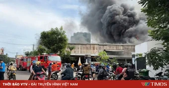 Cháy lớn tại kho chứa xe điện du lịch ở Gia Lai, nhiều tiếng nổ phát ra