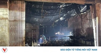 Cháy nhà kho có nhiều thiết bị điện tử ở An Giang