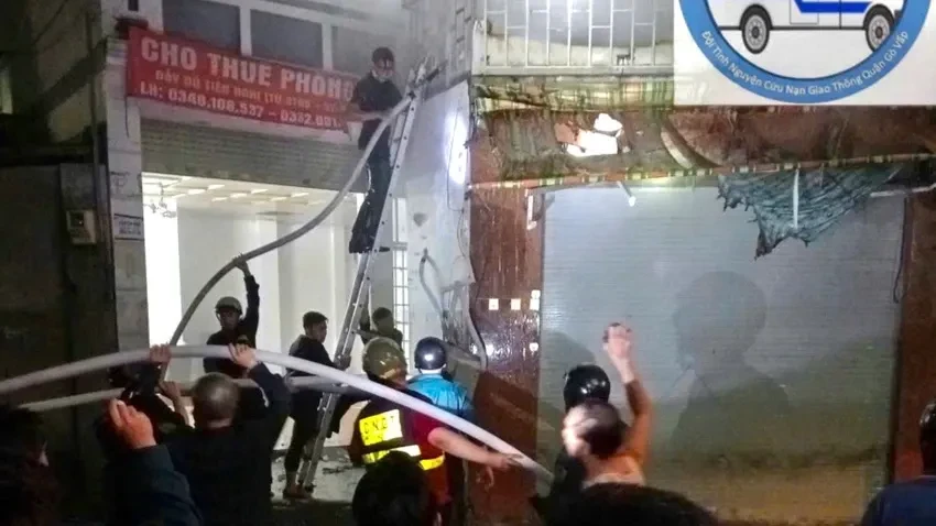 Cháy nhà nghỉ ở TP Hồ Chí Minh, 6 người may mắn thoát nạn