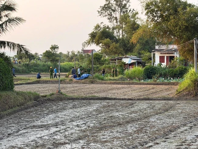 Cháy nổ căn nhà ở Gia Lai, nhiều người tử vong, nghi 4 bà cháu Cháy nổ căn nhà ở Gia Lai, nhiều người tử vong, nghi 4 bà cháu