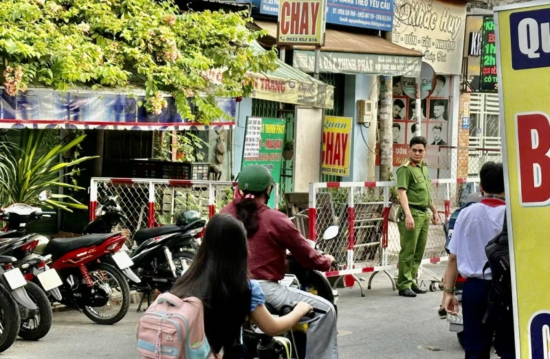 Cháy quán cơm, 2 mẹ con tử vong tại phòng ngủ Cháy quán cơm, 2 mẹ con tử vong tại phòng ngủ