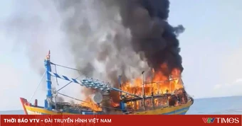 Cháy tàu cá chở 21 người trên biển ở Lâm Đồng