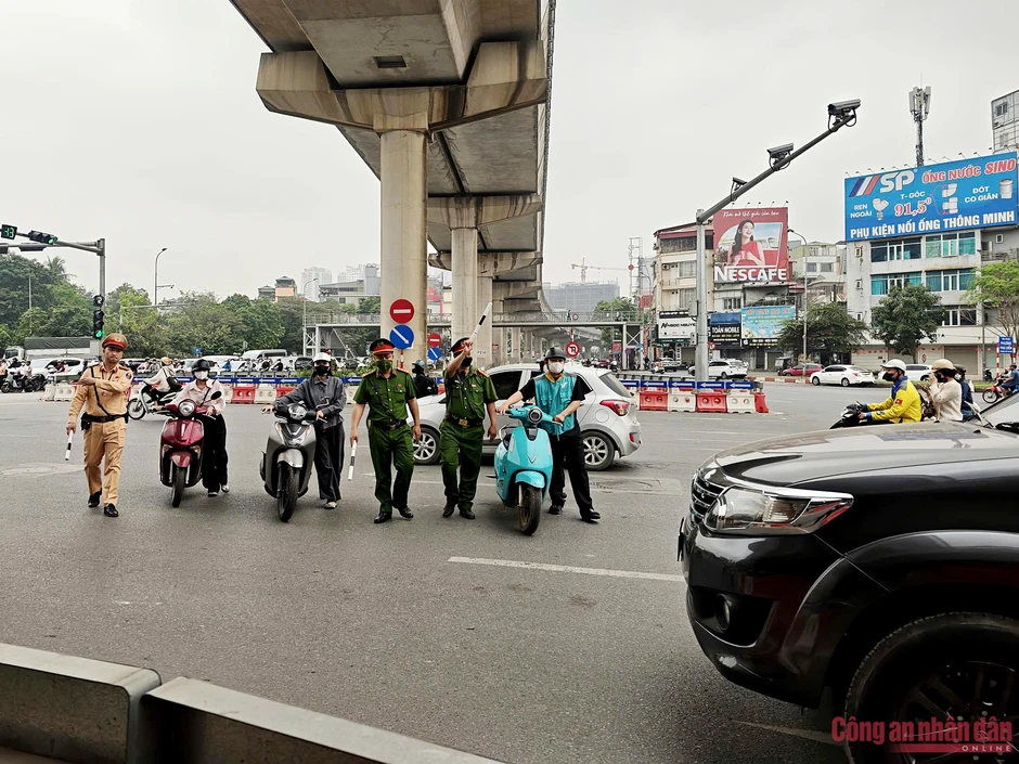 Chạy xe máy ngược chiều, thói quen xấu không thể biện minh