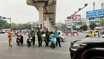 Chạy xe máy ngược chiều,&nbsp;thói quen xấu không thể biện minh