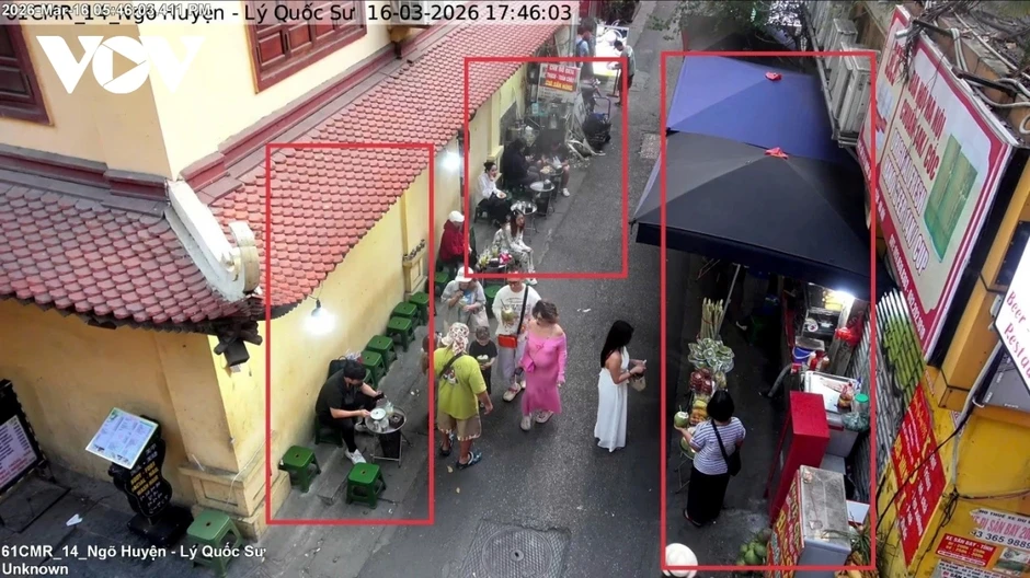 Chỉ một ngày, camera AI ở Hà Nội phạt nguội 390 trường hợp vi phạm trật tự đô thị
