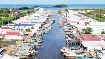 Chìa khóa để ngư dân vượt qua khó khăn