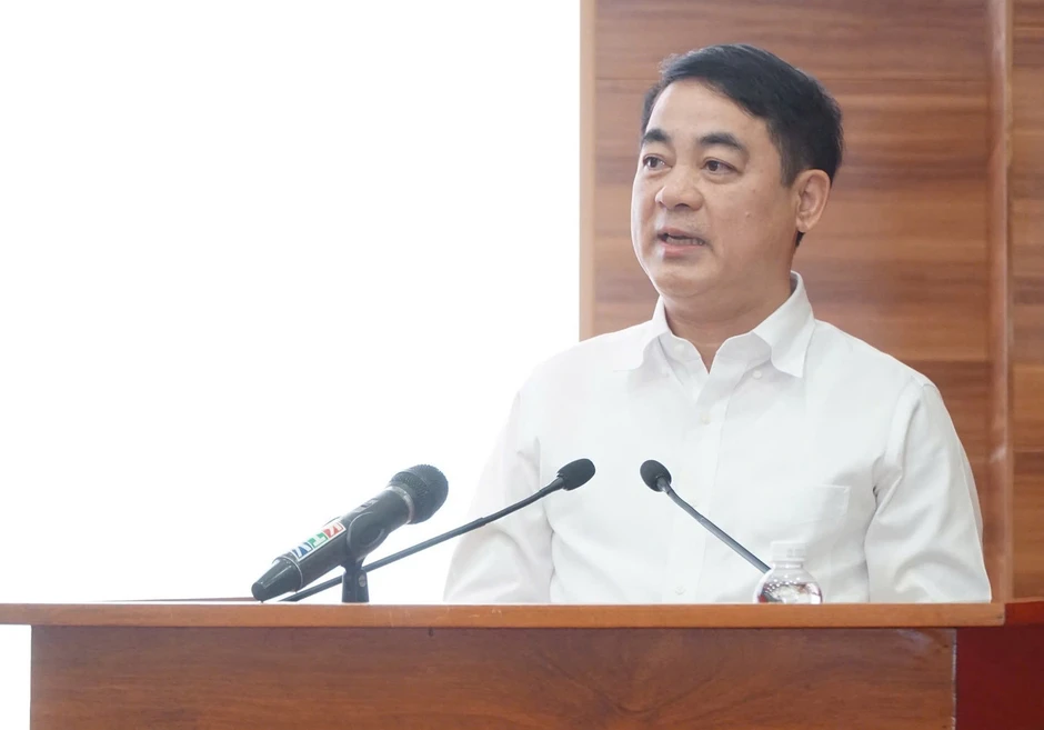 Chia tay Khánh Hòa ra Trung ương, ông Nghiêm Xuân Thành trăn trở gì? Chia tay Khánh Hòa ra Trung ương, ông Nghiêm Xuân Thành trăn trở gì?