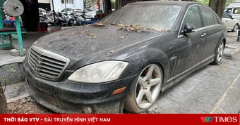 Chiếc Mercedes S63 “đắp chiếu” 10 năm trên vỉa hè Hà Nội là tang vật vụ án