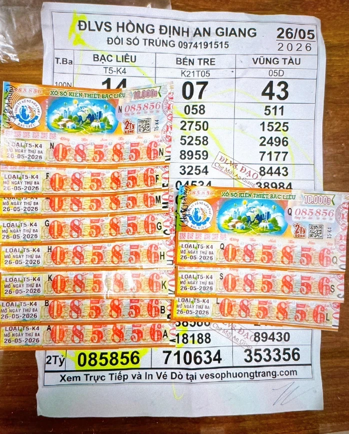 Chiều 27-5, lộ diện người trúng giải độc đắc 11 vé xổ số miền Nam