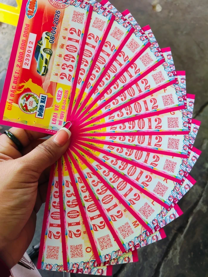 Chiều 8-4, đại lý tìm 4 vé trúng giải độc đắc xổ số miền Nam đang “đi lạc”