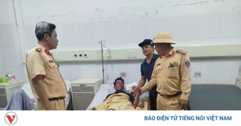 Chìm tàu cá, 4 ngư dân trôi dạt nhiều giờ trên vùng biển gần đặc khu Cô Tô