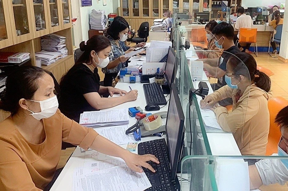 Chính phủ yêu cầu các bộ, ngành hoàn thành sắp xếp, tinh gọn bộ máy trong tháng 10