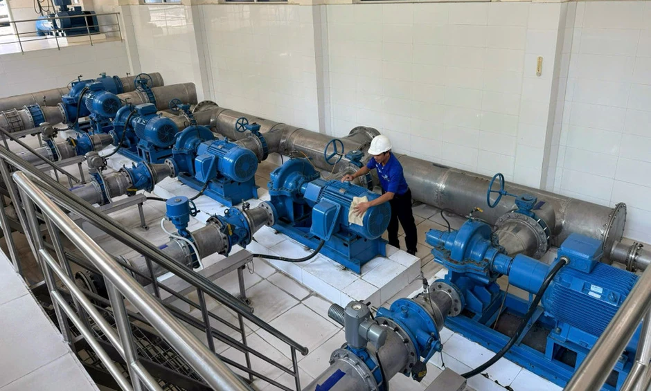 Chính quyền cho phép doanh nghiệp lấy mẫu nước sinh hoạt làm kiểm nghiệm trái quy định Chính quyền cho phép doanh nghiệp lấy mẫu nước sinh hoạt làm kiểm nghiệm trái quy định