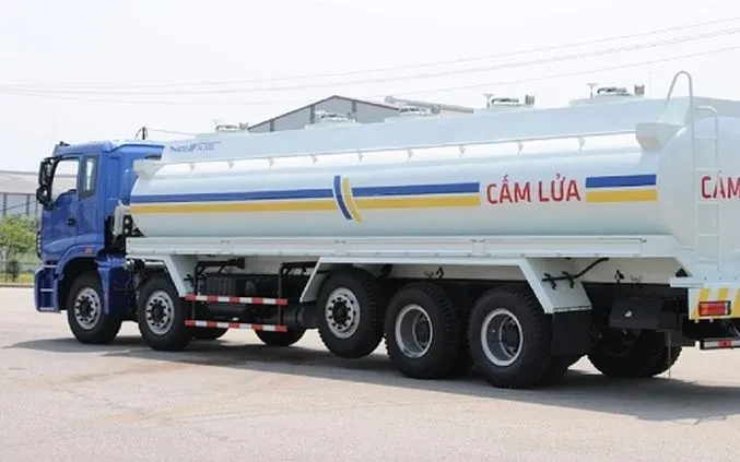 Chính thức chuyển thẩm quyền cấp phép vận chuyển hàng nguy hiểm về UBND cấp tỉnh từ ngày 10/4 Chính thức chuyển thẩm quyền cấp phép vận chuyển hàng nguy hiểm về UBND cấp tỉnh từ ngày 10/4