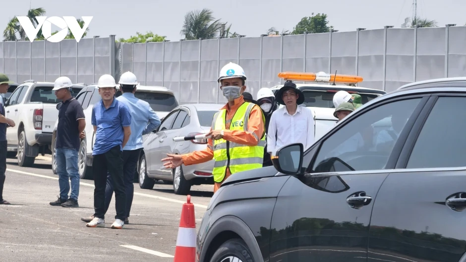 Chính thức thông tuyến cao tốc Quảng Ngãi - Hoài Nhơn Chính thức thông tuyến cao tốc Quảng Ngãi - Hoài Nhơn