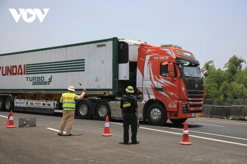 Chính thức thông tuyến cao tốc Quảng Ngãi - Hoài Nhơn Chính thức thông tuyến cao tốc Quảng Ngãi - Hoài Nhơn