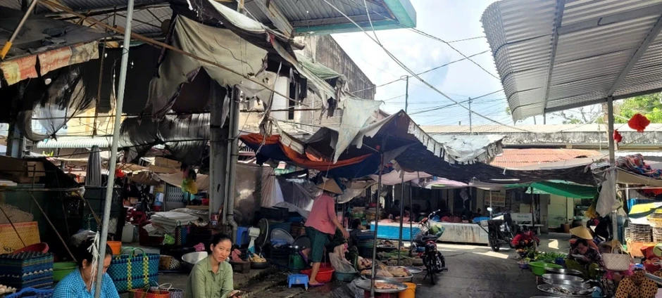 Chợ Cái Bè (Đồng Tháp): Nỗi lo mất an toàn giao thông và cháy nổ Chợ Cái Bè (Đồng Tháp): Nỗi lo mất an toàn giao thông và cháy nổ