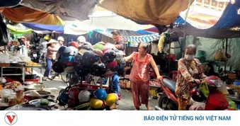 Chợ Cái Bè (Đồng Tháp): Nỗi lo mất an toàn giao thông và cháy nổ