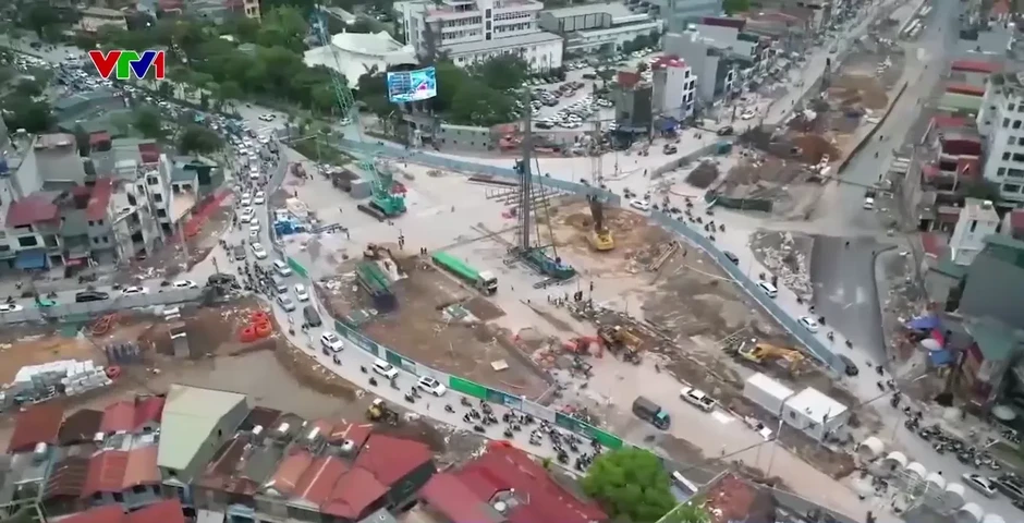 Chống ùn tắc ở những tuyến đường đang thi công tại Hà Nội Chống ùn tắc ở những tuyến đường đang thi công tại Hà Nội