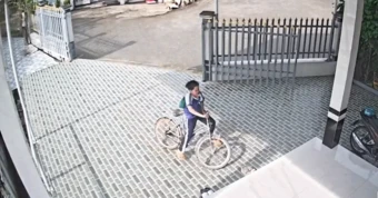 Chủ nhà hơn 5 năm không đóng cổng để đón ‘khách lạ’