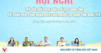 Chủ tịch tỉnh Hưng Yên đối thoại với công nhân, giải quyết các kiến nghị