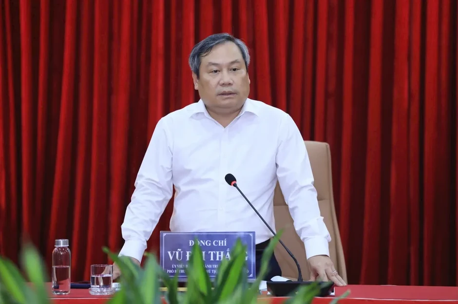 Chủ tịch TP Hà Nội: Không để phát sinh trung gian trong vận hành Trung tâm hành chính công Chủ tịch TP Hà Nội: Không để phát sinh trung gian trong vận hành Trung tâm hành chính công