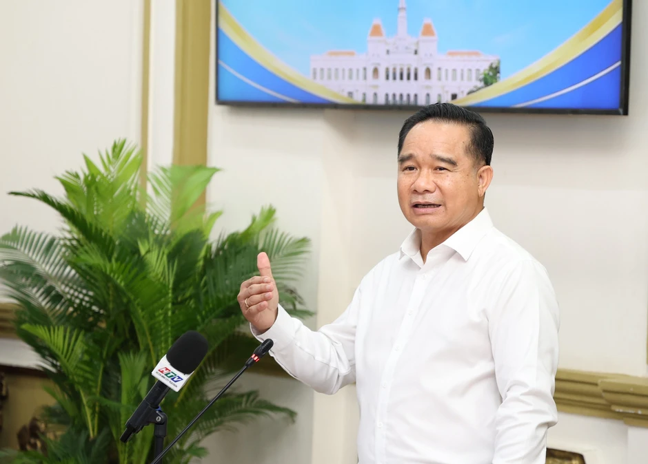 Chủ tịch TPHCM 'thúc' tiến độ khám sức khỏe toàn dân Chủ tịch TPHCM 'thúc' tiến độ khám sức khỏe toàn dân