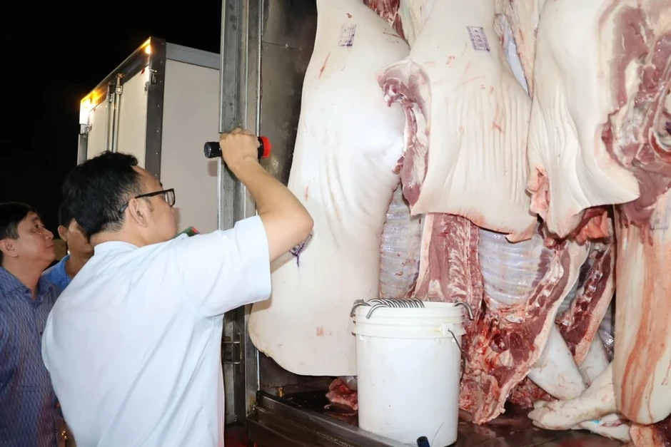 Chủ tịch TP.HCM yêu cầu giám sát dịch tả heo châu Phi đến tận cơ sở Chủ tịch TP.HCM yêu cầu giám sát dịch tả heo châu Phi đến tận cơ sở