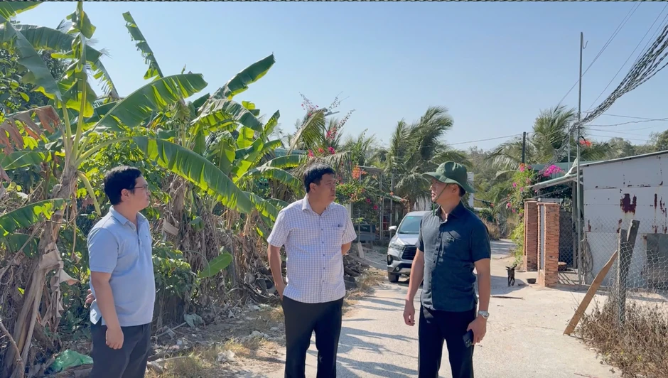 Chủ tịch UBND đặc khu Phú Quốc nói về “tình và lý” trong xử lý vi phạm đất đai ở Gành Dầu Chủ tịch UBND đặc khu Phú Quốc nói về “tình và lý” trong xử lý vi phạm đất đai ở Gành Dầu
