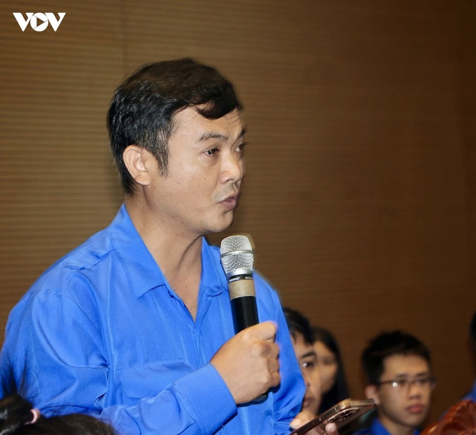 Chủ tịch UBND tỉnh Gia Lai đối thoại với thanh niên Chủ tịch UBND tỉnh Gia Lai đối thoại với thanh niên